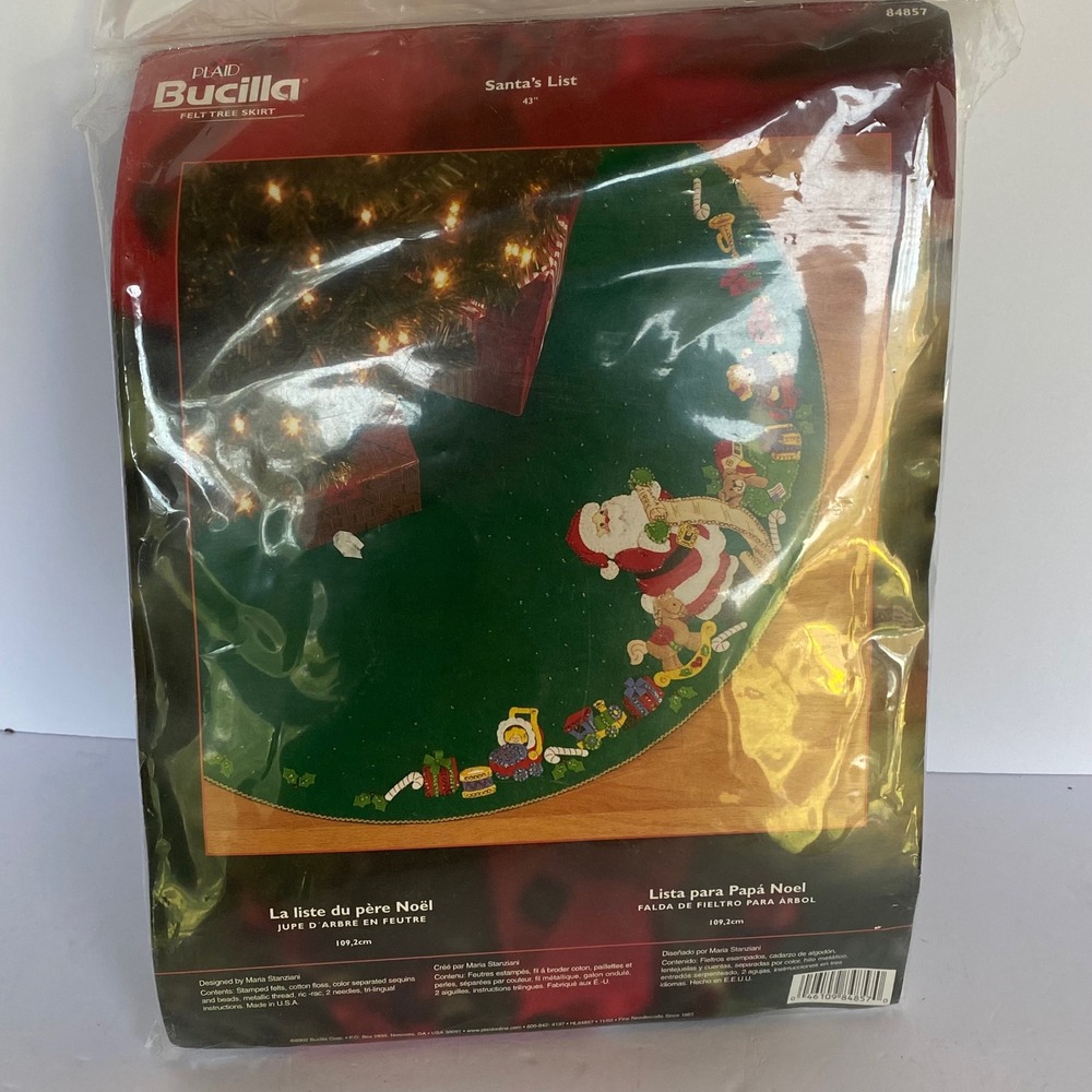 Bucilla Santa's List Tree Skirt Kit 43" Green New Open Pkg 2002 Felt Applique